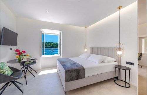 Cavtat Old Town Apartment | La Porta 1, seaview apartment in the center
