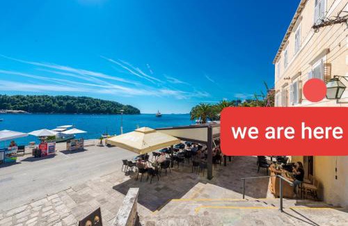 Cavtat Old Town Apartment | La Porta 1, seaview apartment in the center