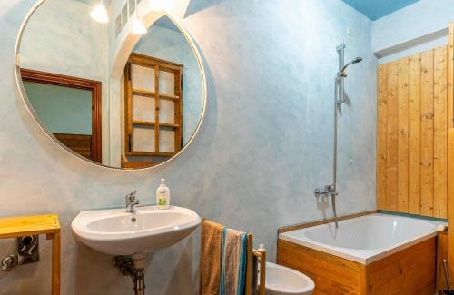 Foiano della Chiana Apartment | la porta di destra