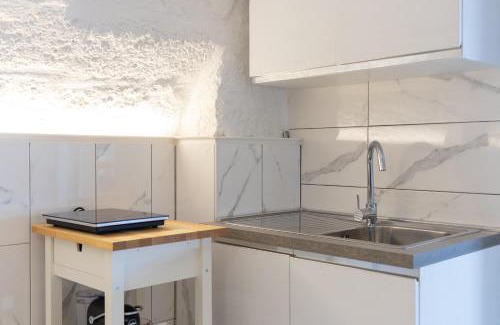 Mola di Bari Apartment | La Porta Sul Mare- Timone