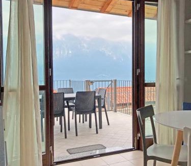 Pieve Apartment | La Quiete 09 terrace apartment by Gardadomusmea