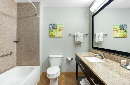 Columbus Hotel | La Quinta by Wyndham Columbus - Edinburgh