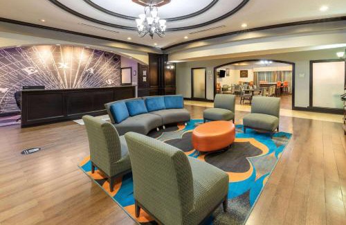 Fort Worth Hotel | La Quinta by Wyndham Fort Worth - Lake Worth