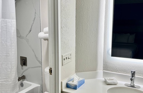 Biggs Field Hotel | La Quinta Inn by Wyndham El Paso East Lomaland