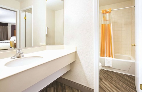 South Westminster Hotel | La Quinta Inn by Wyndham Denver Westminster