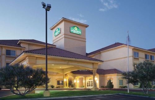 Northeast Heights Hotel | La Quinta Inn & Suites by Wyndham Albuquerque Midtown