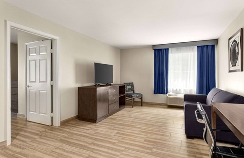 Brownsville Hotel | La Quinta Inn & Suites by Wyndham Brownsville North