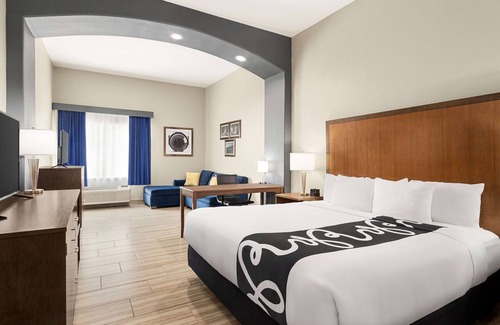 Brownsville Hotel | La Quinta Inn & Suites by Wyndham Brownsville North