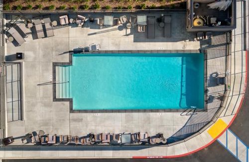 La Habra Hotel | La Quinta Inn & Suites by Wyndham La Habra