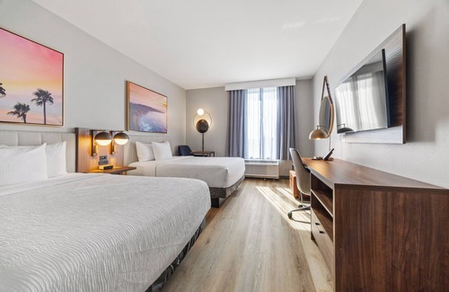 La Habra Hotel | La Quinta Inn & Suites by Wyndham La Habra