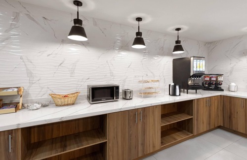 Bentonville - Fayetteville Hotel | La Quinta Inn & Suites by Wyndham Springdale