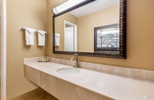 Belltown Hotel | La Quinta Inn & Suites by Wyndham Seattle Downtown