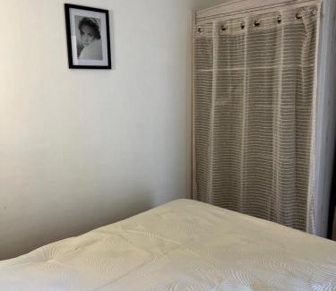 Monflanquin Apartment | La Résidence Vacances Mondésir appartement 3 étoiles