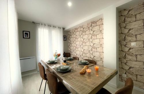 Pezenas Apartment | La riche histoire de Pézénas
