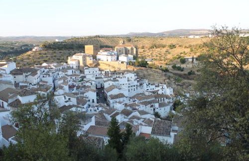 Setenil de las Bodegas House | La Roca de Setenil