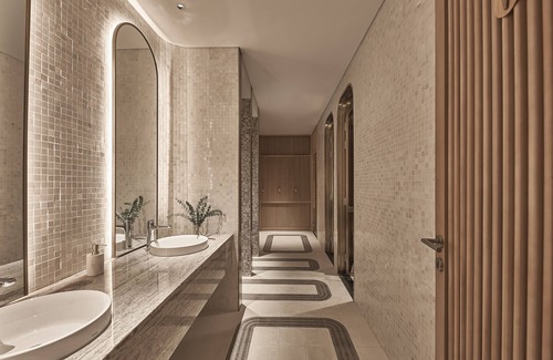 Downtown Ho Chi Minh City Hotel | La Siesta Premium Saigon