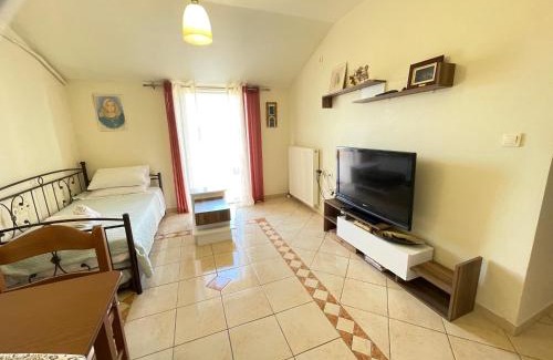 Perivolion Apartment | La Soffitta di Bampina
