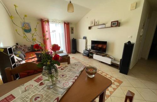 Perivolion Apartment | La Soffitta di Bampina