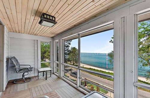 Michiana House | La Spiaggia - beach front getaway at Stop 38 in Michiana/New Buffalo