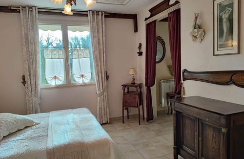 Pont-Melvez Bed & Breakfast | La Suite Supérieur, Demeure de la Vendémière, Côtes d'Armor, Brittany