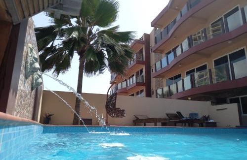 Labadi Bed & Breakfast | LA SUNSET