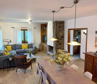 Llanars House | La Torre de la Vall de Camprodon