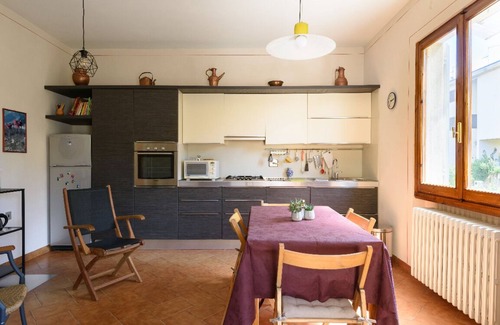 Cavriglia House | La Vecchia Posta: Great Base for Chianti & Art Cities |Blue double room 2 baths
