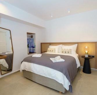Hydra Apartment | La Vie Hydra Luxury Suites