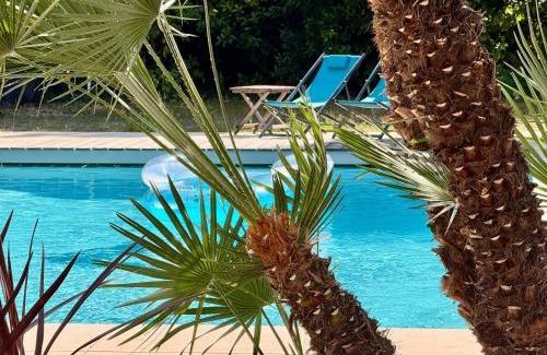 Saint-Sulpice-de-Royan Villa | La Villa Archipel Royan Suites & Pool Tennis