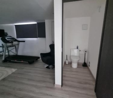 Malemort-sur-Correze House | La Villa Bellevue - 8 personnes avec piscine