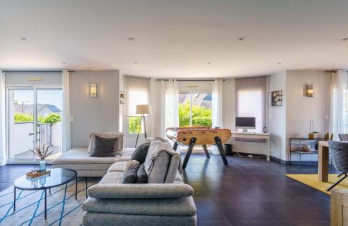 Ergue-Gaberic House | La Villa des Lauriers - Piscine privée et chauffée