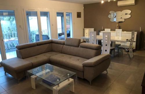 Bandol Villa | La Villa Farniente