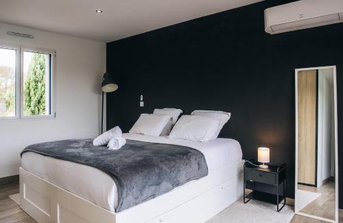 Deols Villa | La Villa Marais