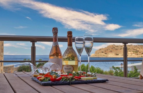 Plaka Apartment | La Vista Azul - Sea View Apartment