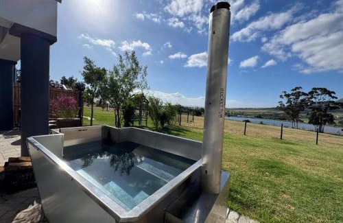 Drakenstein House | La Vita Farm Stay