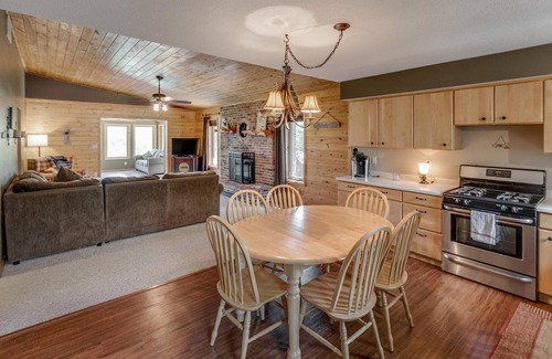 Breezy Point Cabin | Labor Day Wknd Available! GOLF, FISHING, LAKEFRONT & FIRE PIT