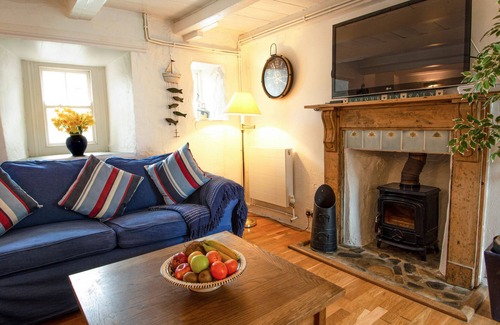 St Ives Cabin | Labour in Vain - Quirky traditional 3 bed cottage in central St.Ives