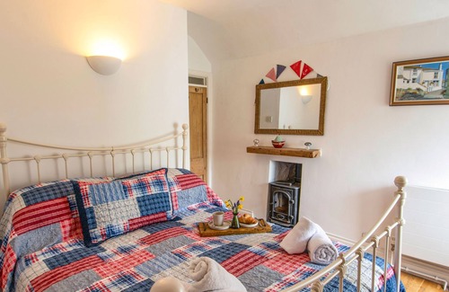 St Ives Cabin | Labour in Vain - Quirky traditional 3 bed cottage in central St.Ives
