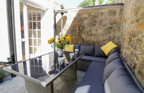 South Charlton Cottage | Laburnum Cottage