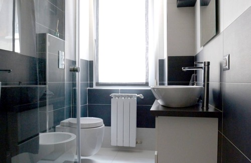 Carate Urio House | LaCasetta Como Lakeview Terrace renovated apt.