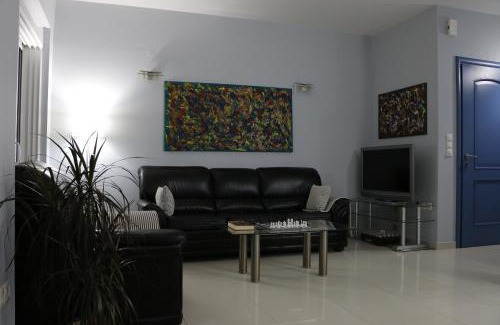 Sparta Apartment | Laconian Collection "Lykourgou 10"
