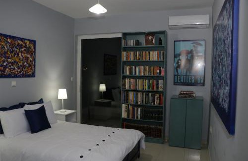 Sparta Apartment | Laconian Collection "Lykourgou 10"
