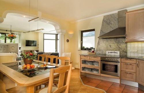 Dorfgastein Apartment | Ladinger, Landhaus