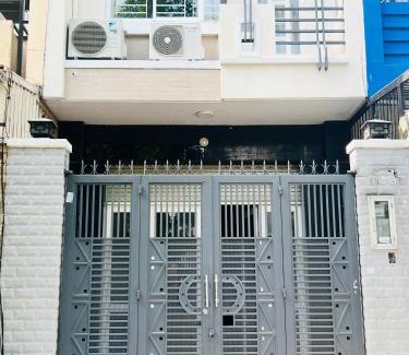 Tan Thuan Dong House | Lagalae Your Homes