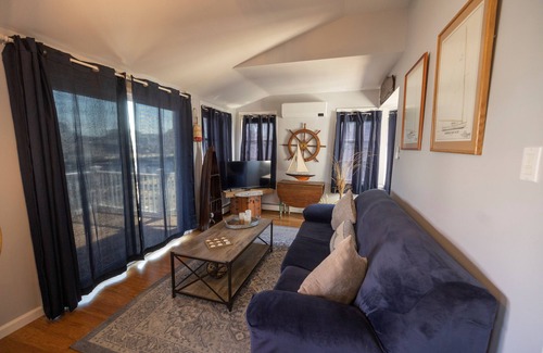 Tuckerton Beach House | Lagoon Life Hideaway – Waterfront 3 BDR, Pet Friendly w/Game Room!