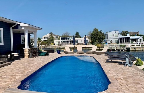 Loveladies House | Lagoon with Bayviews 5 Bedroom & Pool