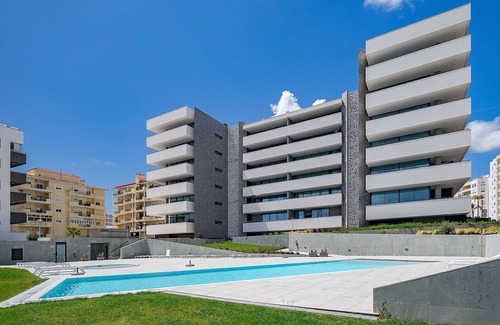 Ameijeira Apartment | Lagos Deluxe 2 With Pool by Homing