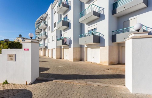 Lagos Apartment | Lagos Solar apartment with roof terrace