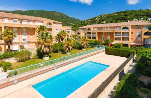 Cavalaire-sur-Mer Apartment | Lagrange Vacances Villa Barbara