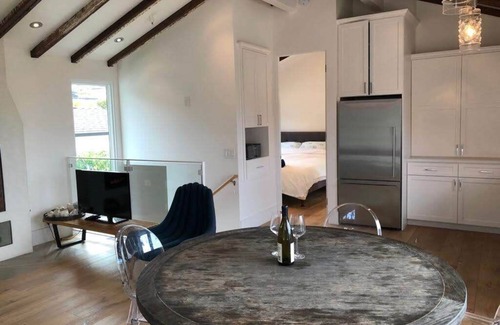 South Laguna House | Laguna Beach house just steps away from the beach
